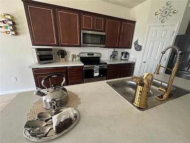 kitchen featuring a large island