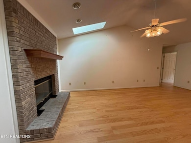 131 Cromwell Ln, Crossville, TN 38558 - photo 6