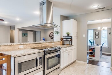 416 Arcadia St, Hurst, TX 76053 - photo 5