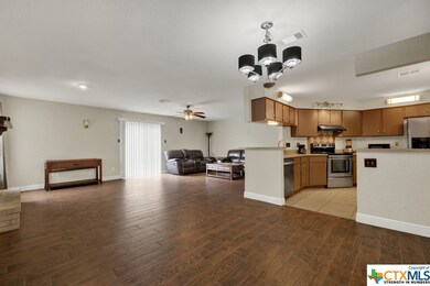 1347 Tulip Ln, New Braunfels, TX 78130 - photo 4