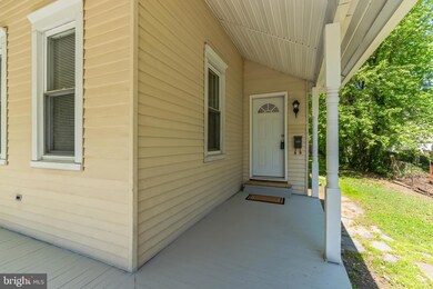 323 Linden St, Moorestown, NJ 08057 - photo 4