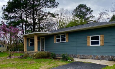 304 Roberts Dr, Dalton, GA 30721 - photo 2