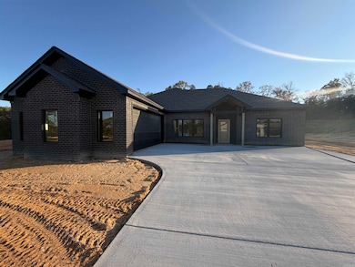 1160 Duke Dr, Bauxite, AR 72011 - photo 2