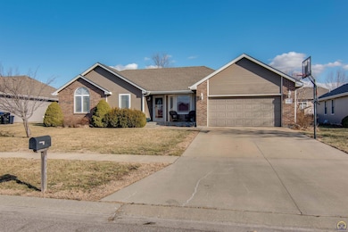 4348 SW Misty Harbor Ave, Topeka, KS 66610 - photo 3