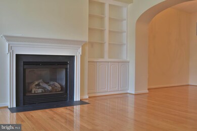 3031 Arbor Square Dr, Frederick, MD 21701 - photo 4