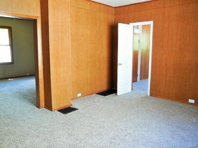 215 W Terrace Ave, Hannibal, MO 63401 - photo 6