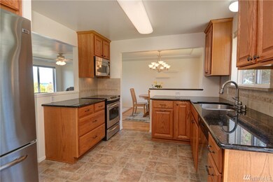 1223 Coronado Place, Edmonds, WA 98020 - photo 6