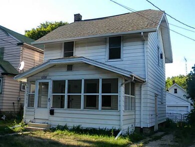 1228 W Barnes Ave, Lansing, MI 48910 - photo 2