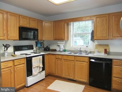 13008 Primrose Ln, Hagerstown, MD 21742 - photo 7