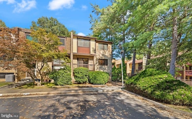 4700 Deer Run Ct, Alexandria, VA 22306 - photo 2