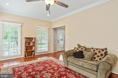 20620 Belwood Ct, Sterling, VA 20165 - photo 5