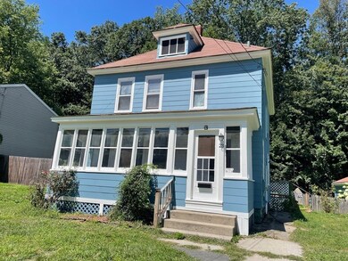 23 Laurel St, Greenfield, MA 01301 - photo 2