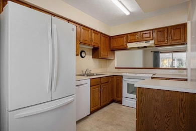 4769 Weston Ave unit 60, Kalamazoo, MI 49006 - photo 4
