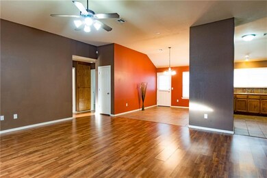 4405 Spotted Owl Cir, Norman, OK 73072 - photo 6