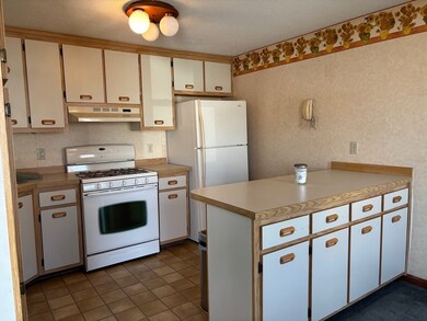 241 Broadway Rd unit 53, Dracut, MA 01826 - photo 4