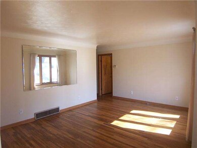 22951 W Walnut Ln, Genoa, OH 43430 - photo 5