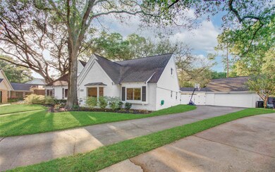 12434 Woodthorpe Ln, Houston, TX 77024 - photo 2