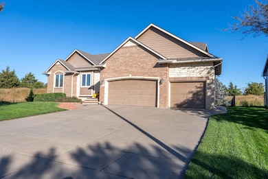 10307 W Westlakes Ct, Wichita, KS 67205 - photo 2