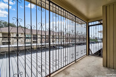 7926 Broadway St unit 402, San Antonio, TX 78209 - photo 3