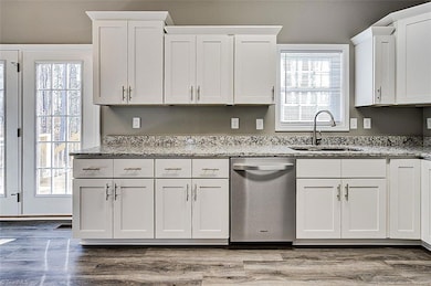 522 Kelly Cir, Asheboro, NC 27203 - photo 6