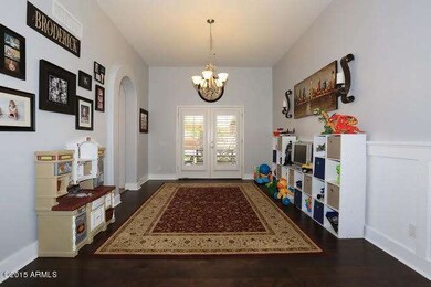 12 DINING ROOM