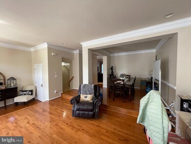 22620 Welborne Manor Square, Ashburn, VA 20148 - photo 3