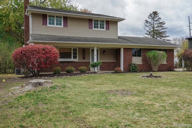 5445 Frankwill Ave, Clarkston, MI 48346 - photo 2