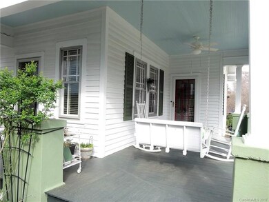 245 N Race St, Statesville, NC 28677 - photo 3