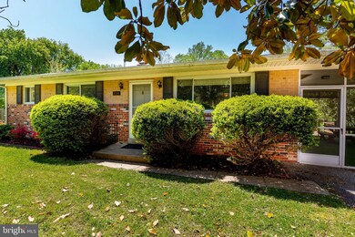 5710 Avondale Dr, Bowie, MD 20715 - photo 4