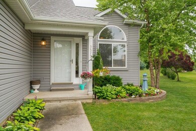 3575 Taylor Ct unit 8, Dexter, MI 48130 - photo 4