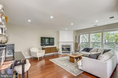 11226 Edson Park Place unit 22, Rockville, MD 20852 - photo 3