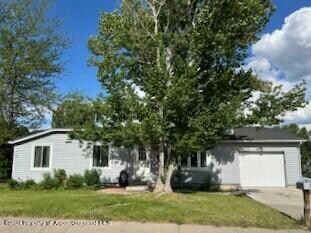 843 Columbine St, Craig, CO 81625 - photo 3