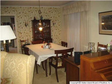 unlisted-address, Staten Island, NY 10306 - photo 4