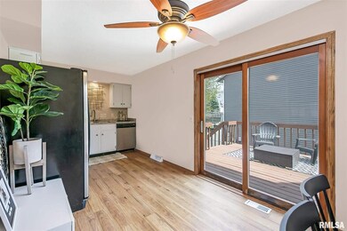 4905 N Sturdevant St, Davenport, IA 52806 - photo 6