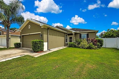 6405 Twin Bridges Dr, Zephyrhills, FL 33541 - photo 2