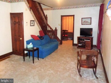 109 Bernhart Ave, Reading, PA 19605 - photo 3