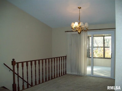 1523 W 47th St, Davenport, IA 52806 - photo 6