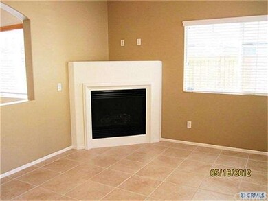 GAS FIREPLACE IN LR