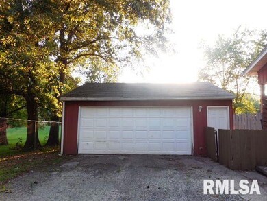 925 S Maxwell Rd, Peoria, IL 61607 - photo 4