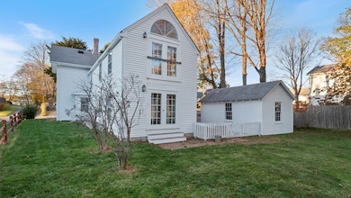 9 N Atkinson St, Newburyport, MA 01950 - photo 3