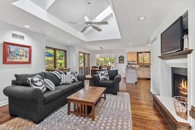 03_1433WaterSt_10001_LivingRoom_LowRes