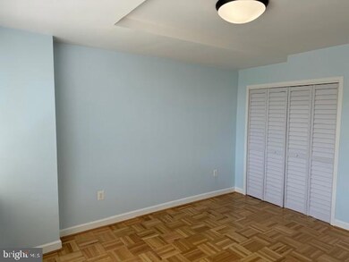 River Place South unit 818, Arlington, VA 22209 - photo 5