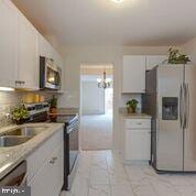 2909 Williamsburg Ct, Woodbridge, VA 22191 - photo 4