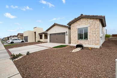 13804 Paseo de Plata Dr, Horizon City, TX 79928 - photo 3