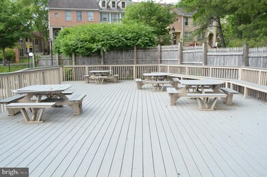 5700 Chapman Mill Dr unit 400, Rockville, MD 20852 - photo 2