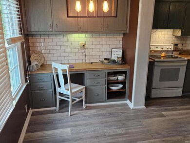 514 W Mill St, Montgomery, IN 47558 - photo 5