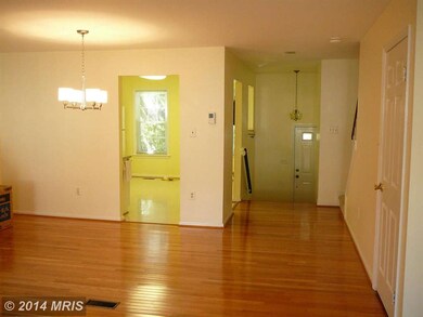 7722 Jewelweed Ct, Springfield, VA 22152 - photo 2