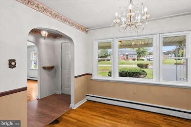 908 Vine St, Middletown, PA 17057 - photo 5