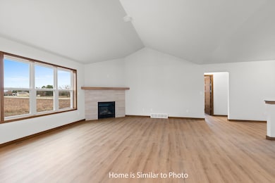 1711 Betty Jean Ln, Green Bay, WI 54313 - photo 6