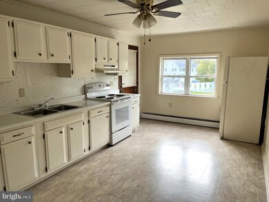 112A Monterey Rd unit 112B, Bird In Hand, PA 17505 - photo 4